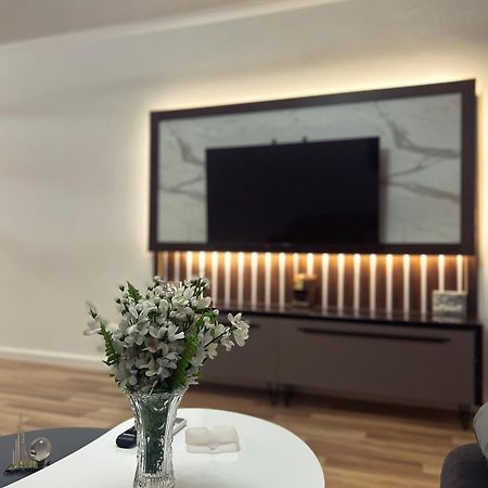 Art'S Apartment Tiranë Ngoại thất bức ảnh