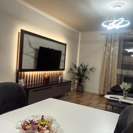Art'S Apartment Tiranë Ngoại thất bức ảnh