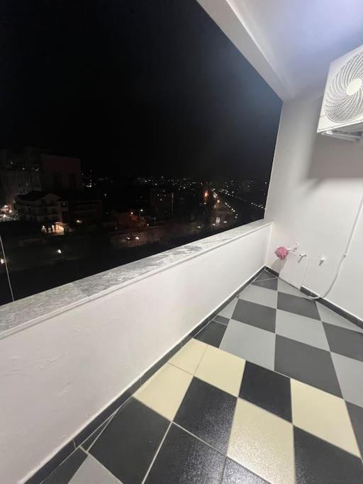 Art'S Apartment Tiranë Ngoại thất bức ảnh