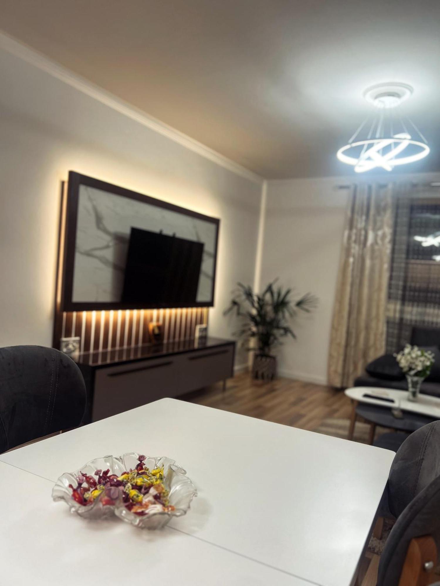 Art'S Apartment Tiranë Ngoại thất bức ảnh