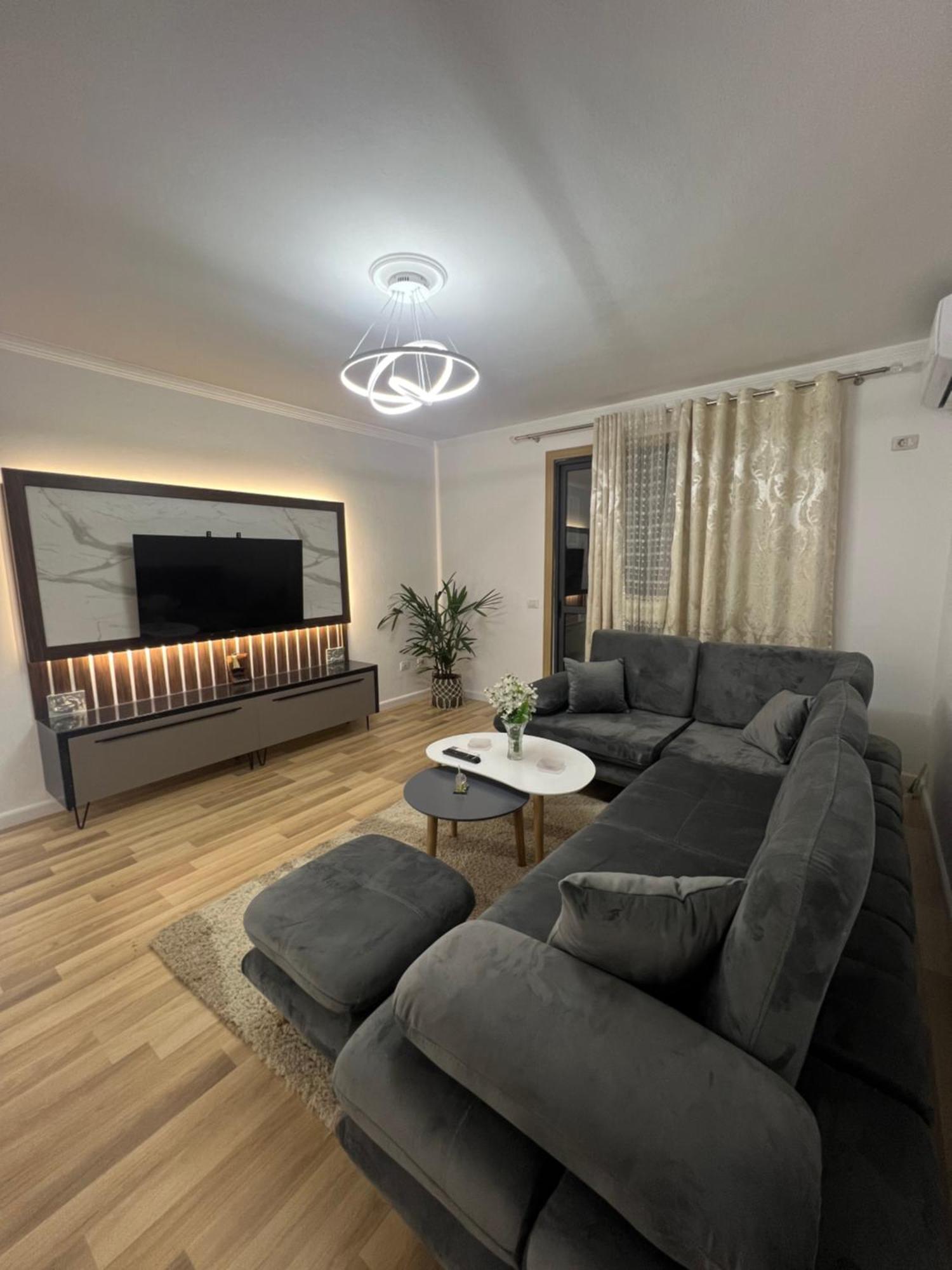 Art'S Apartment Tiranë Ngoại thất bức ảnh